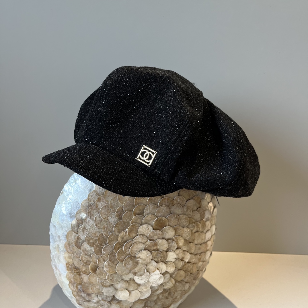 🆕

香奈儿秋款画家鸭舌帽，后松紧带调节，适合任何脸型