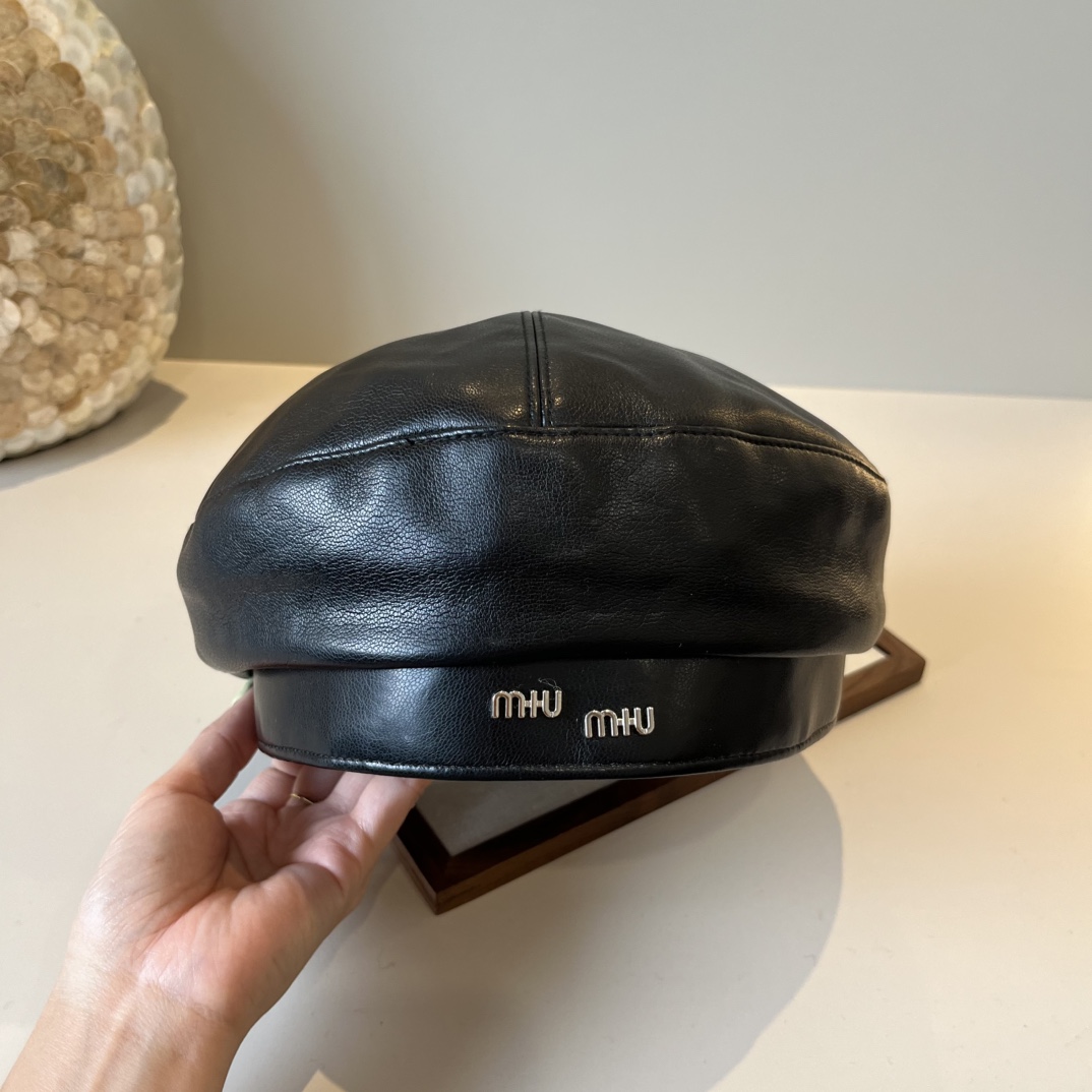 🆕

miumiu缪缪新款贝雷帽 头围57cm