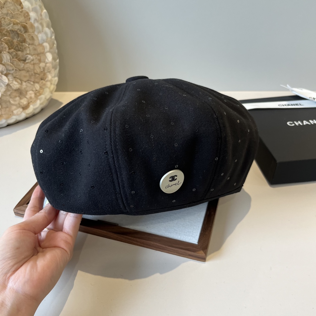 🆕

Chanel香奈儿新款贝雷帽 头围57cm