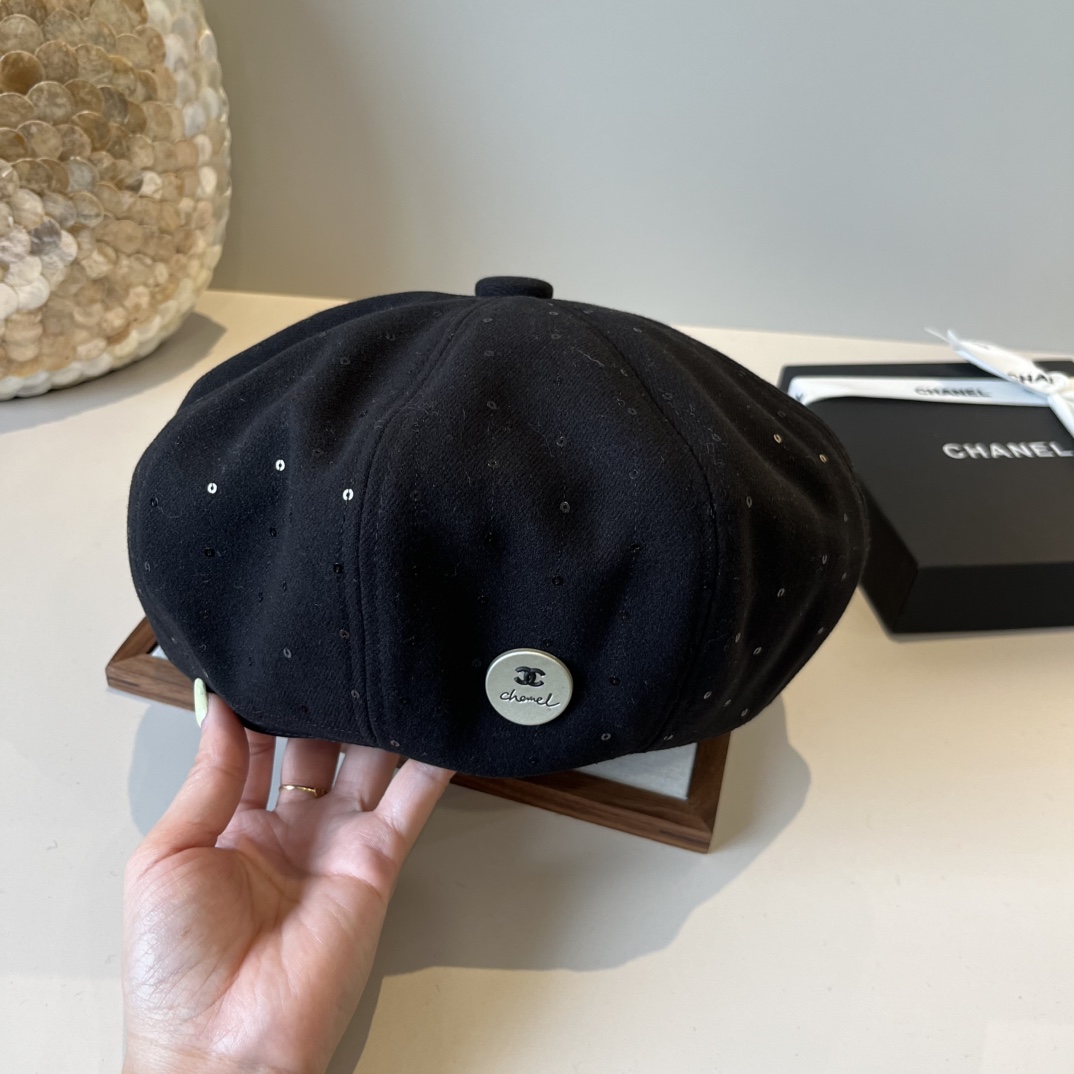 🆕

Chanel香奈儿新款贝雷帽 头围57cm