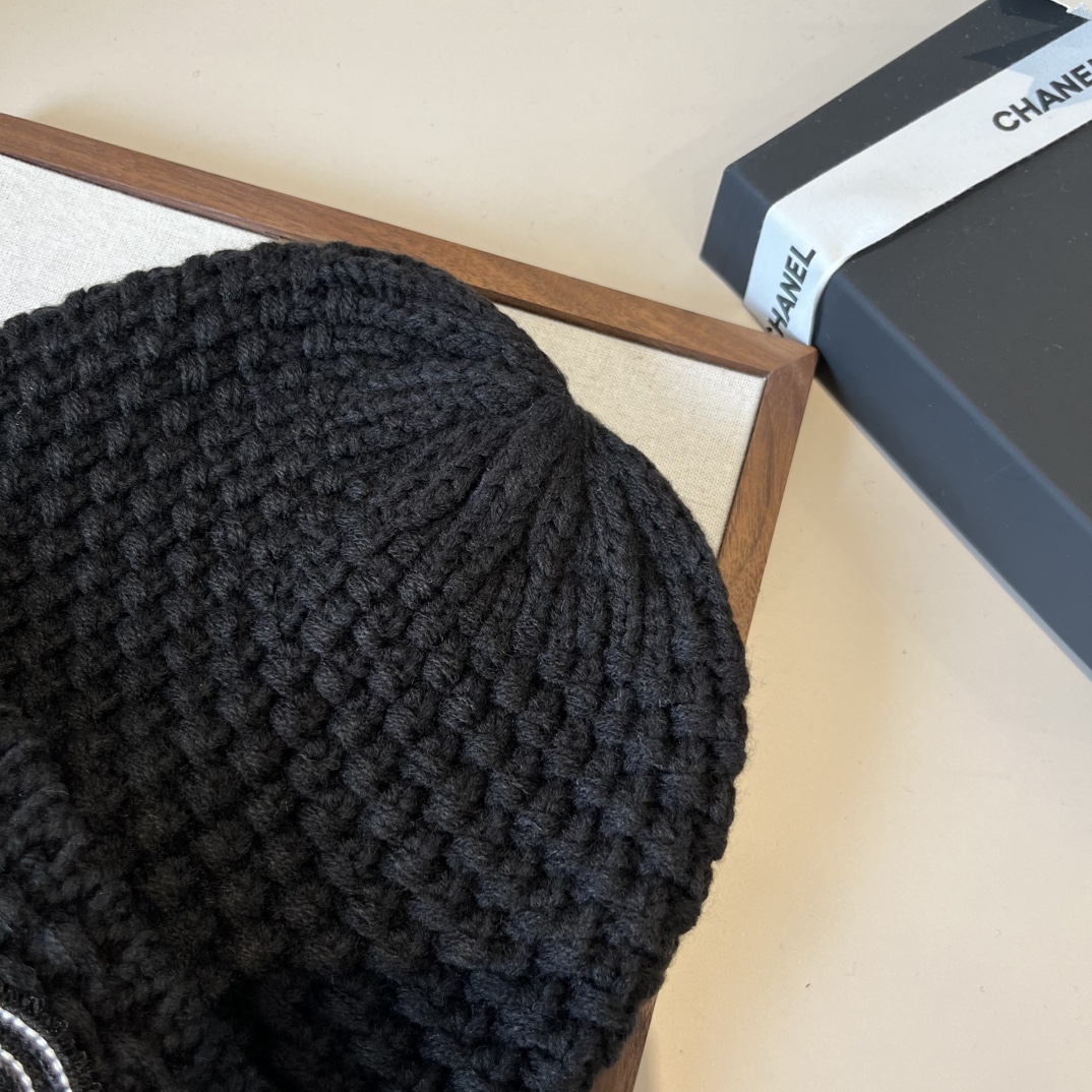 🆕

Chanel香奈儿针织毛线帽