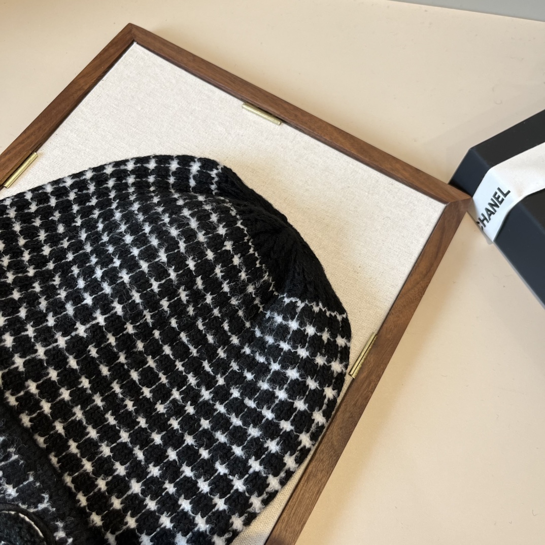 🆕

Chanel香奈儿针织毛线帽