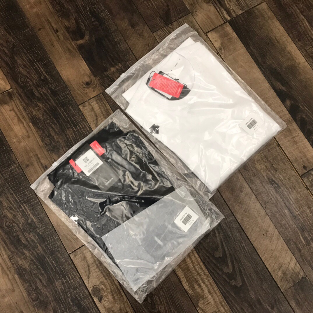 Descente Men's Long Sleeve Crew Neck T-Shirt, Lightweight and Breathable