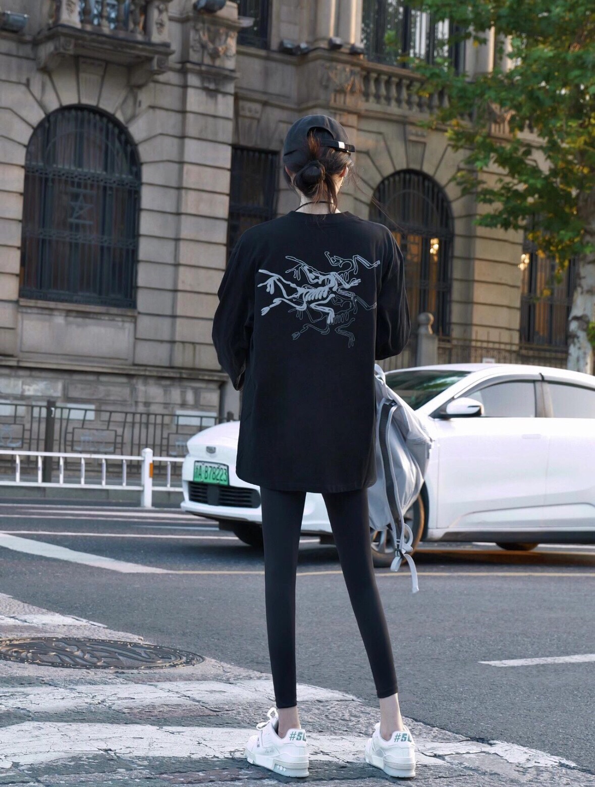 Arc'teryx Long Sleeve T-Shirt Cotton Blend Embossed Print Unisex