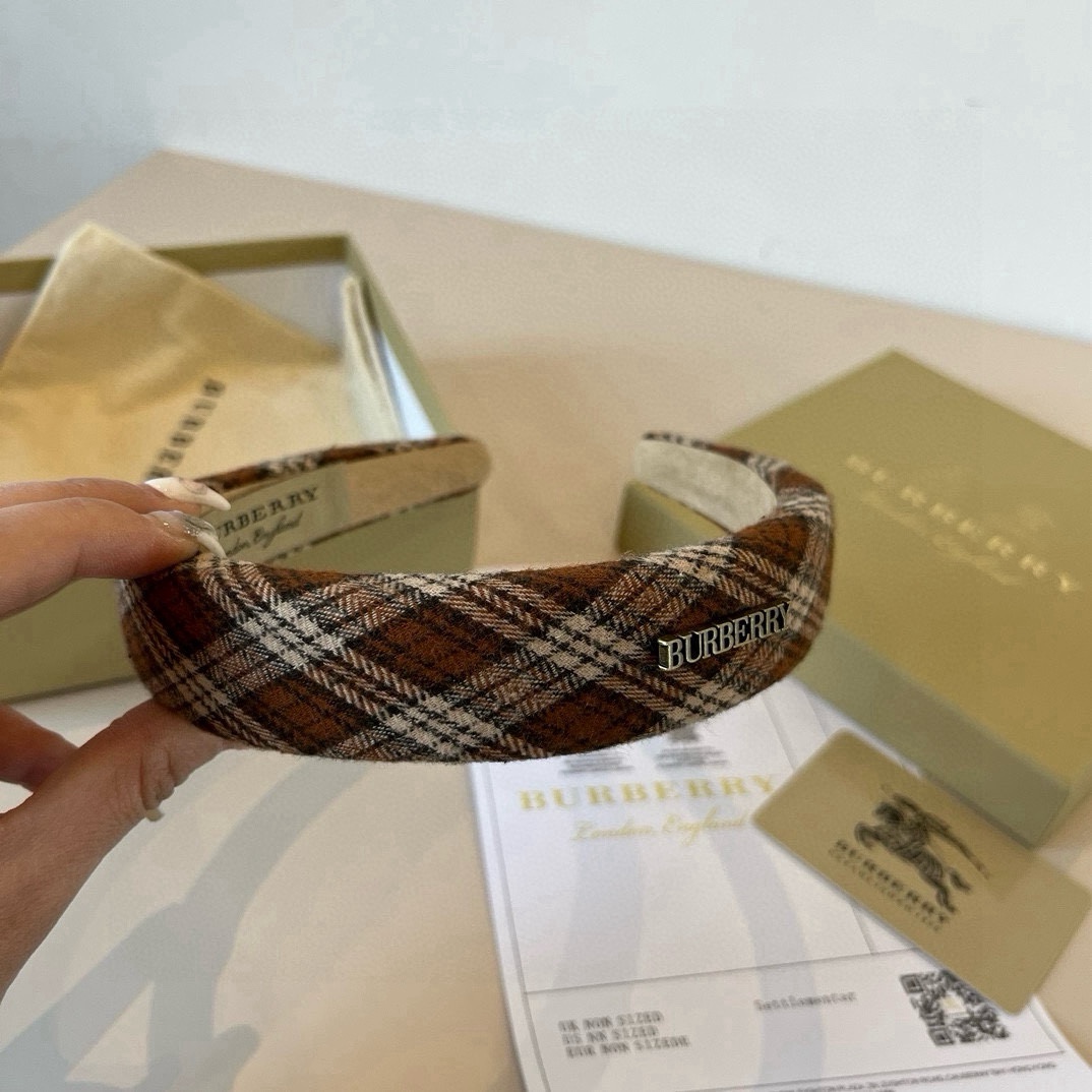 🆕

Burberry巴宝莉格子发箍