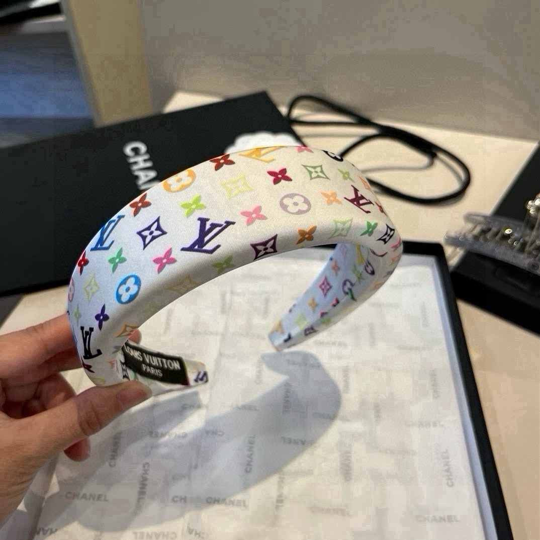 🆕

Lv路易威登新款发箍