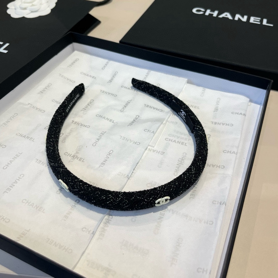 🆕

Chanel香奈儿发箍 经典小香头箍