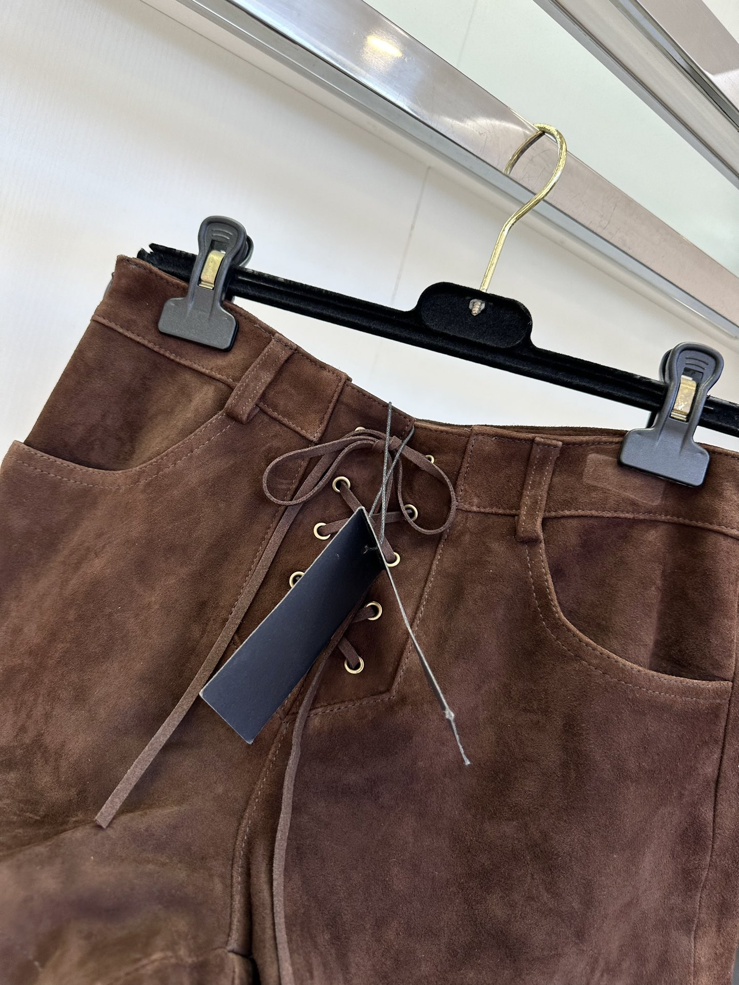 High-Waisted Pants with Caricature Legs: Unique Design for Imported Style and Comfort - 图片 6