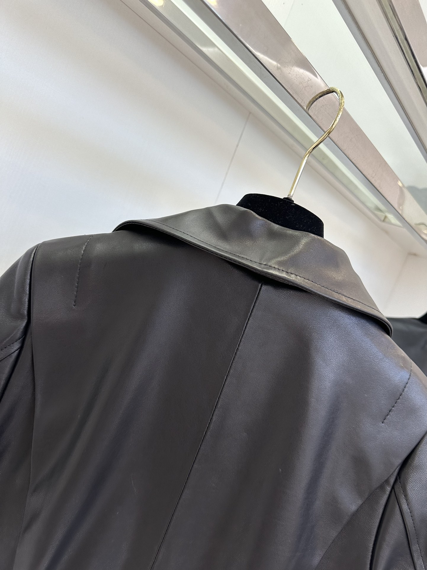 “Flexible and Durable Fall/Winter Female Outfit P2976 with Dustproof Bag 25F” - 图片 7