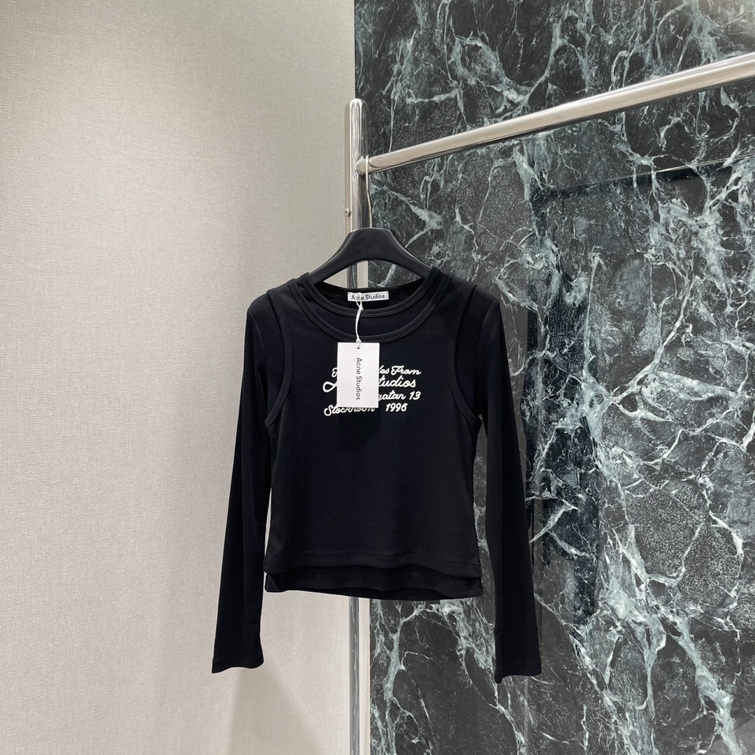 Autumn New Women’s Suit with Classic Logo and Fairy Tale Design – Two-Color Options, SML Sizes - 图片 2