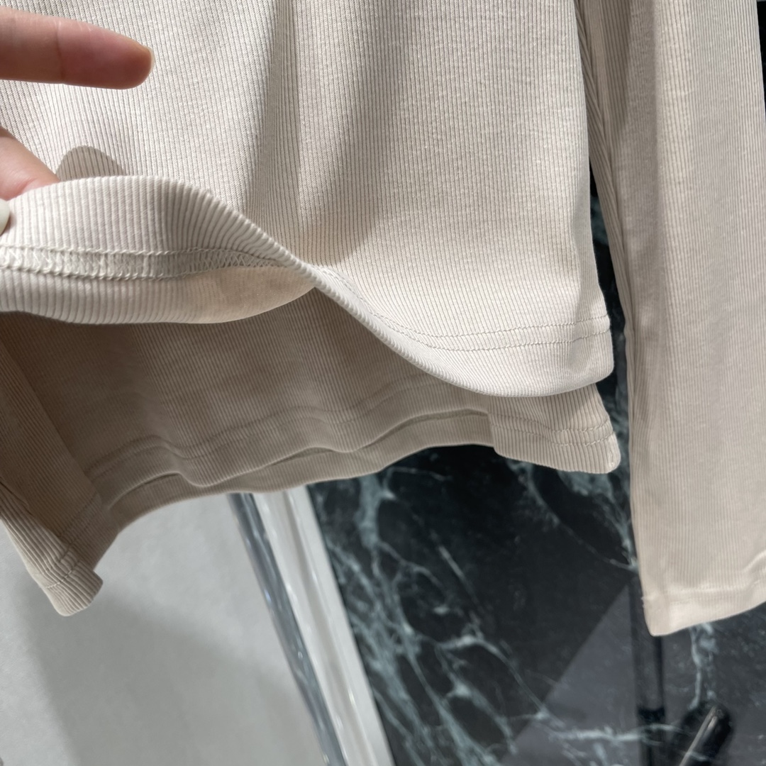 Autumn New Women’s Suit with Classic Logo and Fairy Tale Design – Two-Color Options, SML Sizes - 图片 6