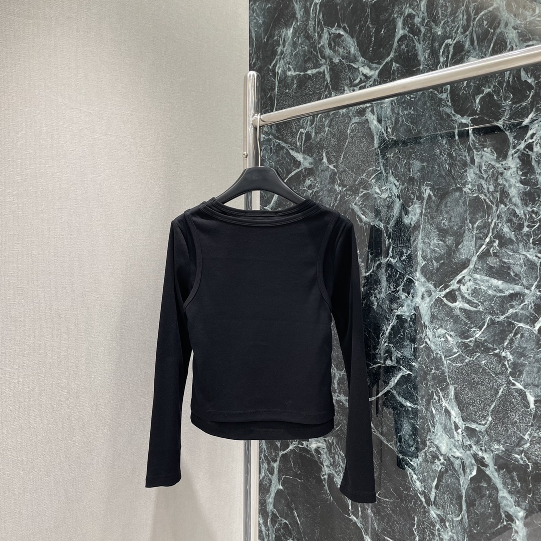 Autumn New Women’s Suit with Classic Logo and Fairy Tale Design – Two-Color Options, SML Sizes - 图片 3