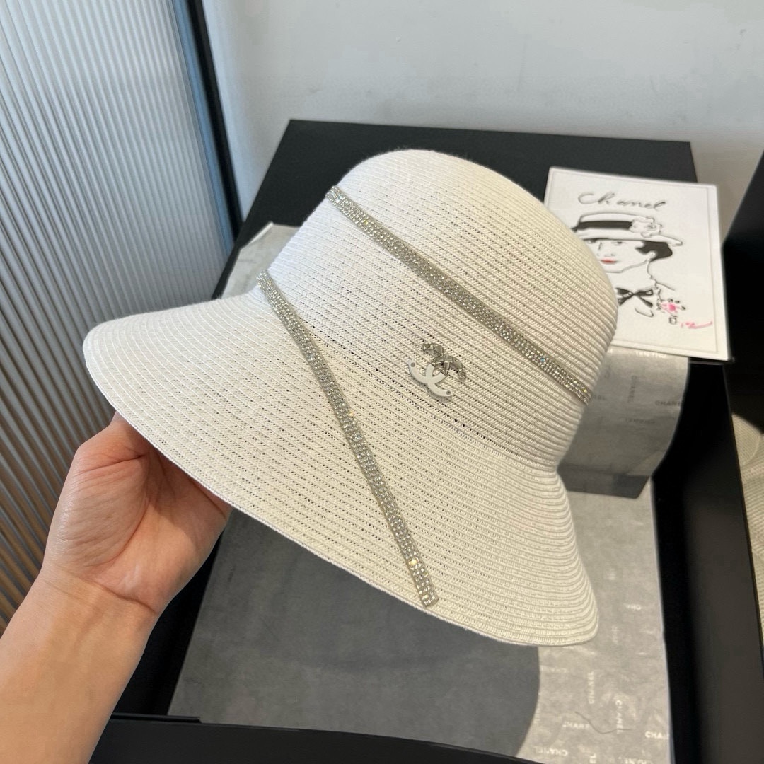 🆕

香奈儿新款草帽，头围57cm