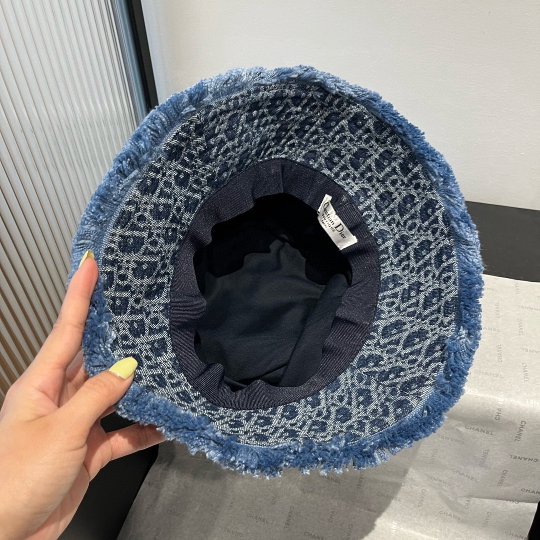 🆕
Dior迪奥新款牛仔渔夫帽