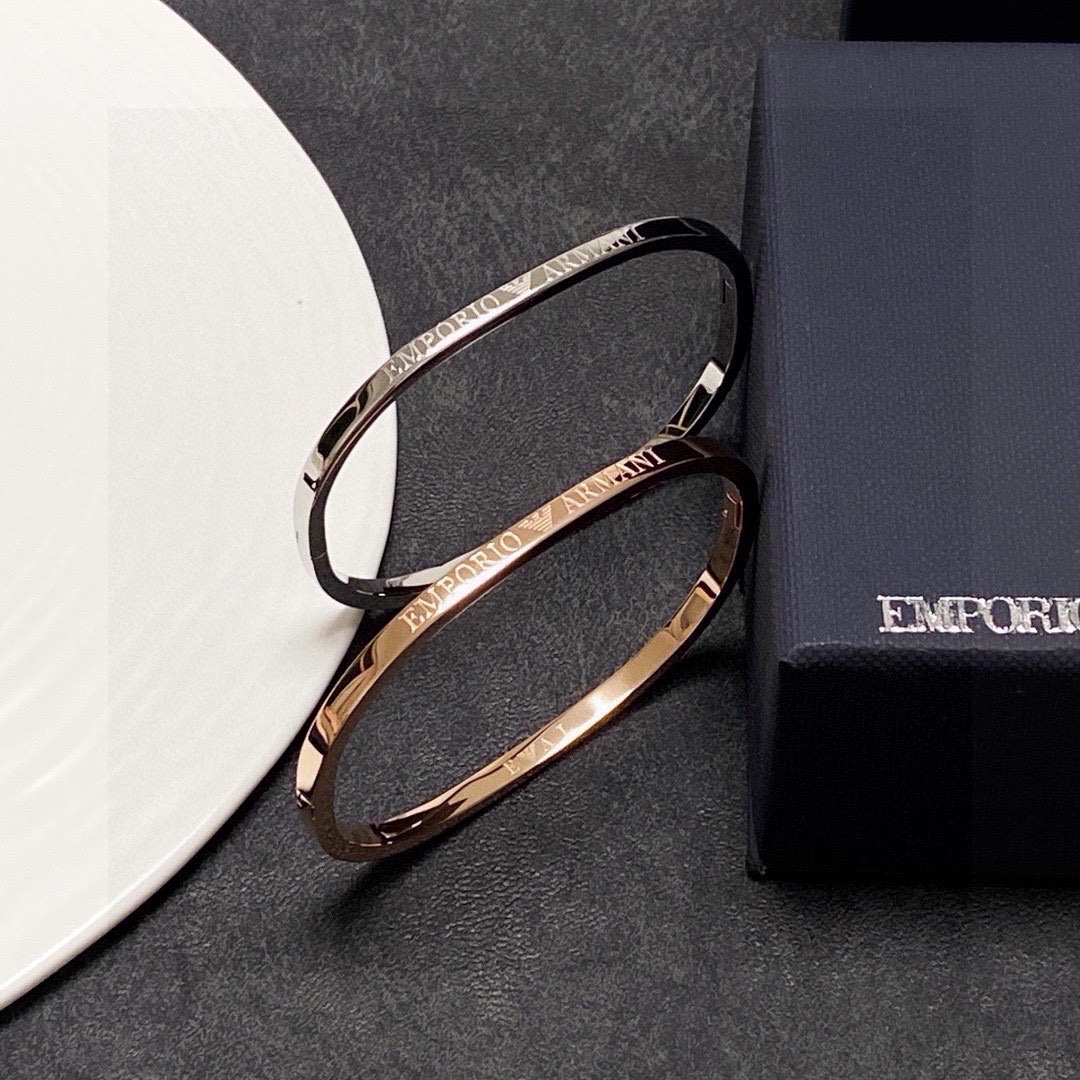Luxury Amani Armani Couple: High-End, Sophisticated, Crafted with High Value - 图片 4