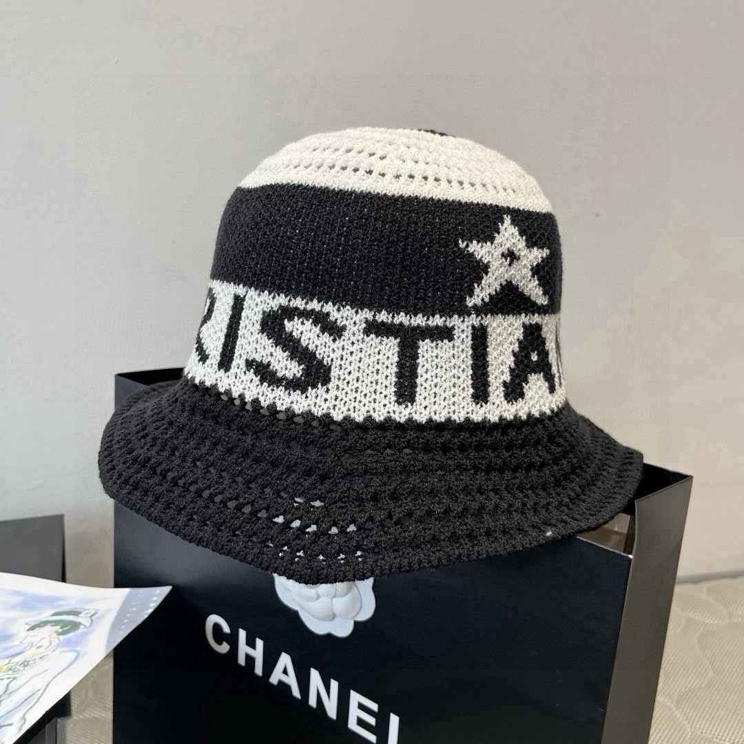 🆕
Dior迪奥新款针织渔夫帽，手抓针织帽