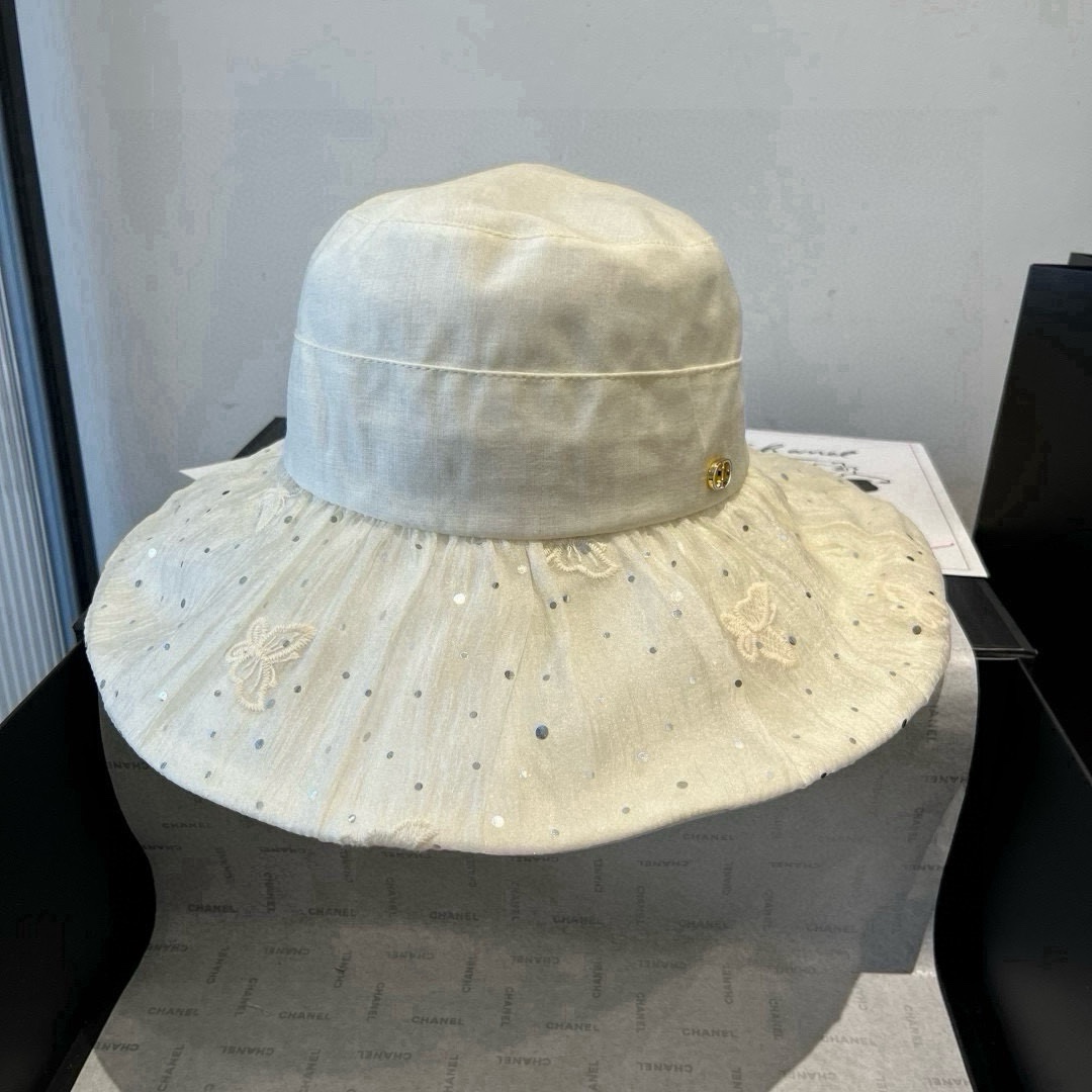 🆕

Dior迪奥新款遮阳渔夫帽，荷叶边遮阳帽，名媛风，头围57cm