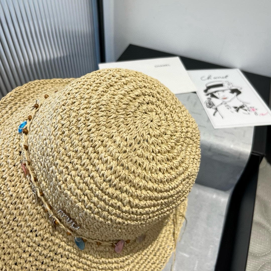 🆕

miumiu缪缪草编帽，沙滩遮阳帽，头围57cm