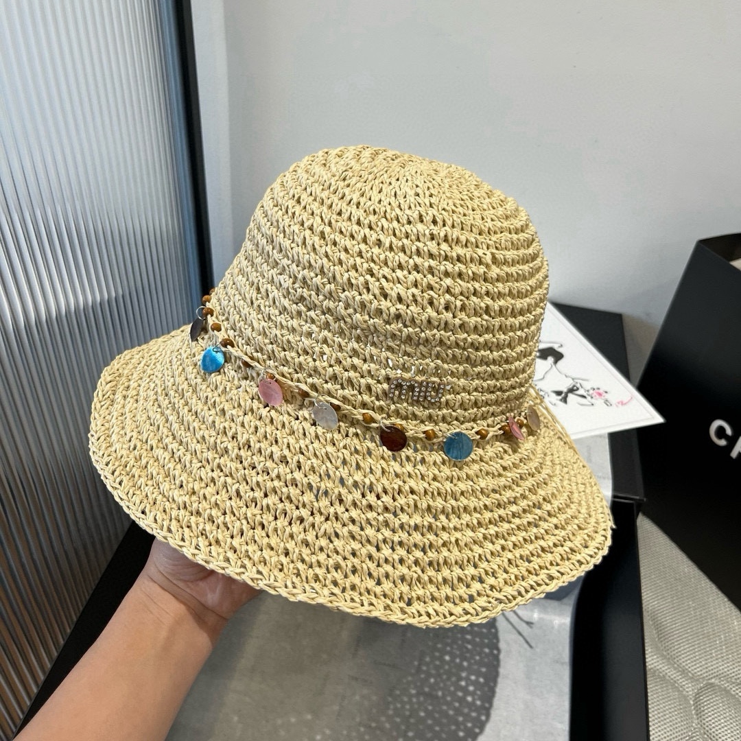 🆕

miumiu缪缪草编帽，沙滩遮阳帽，头围57cm