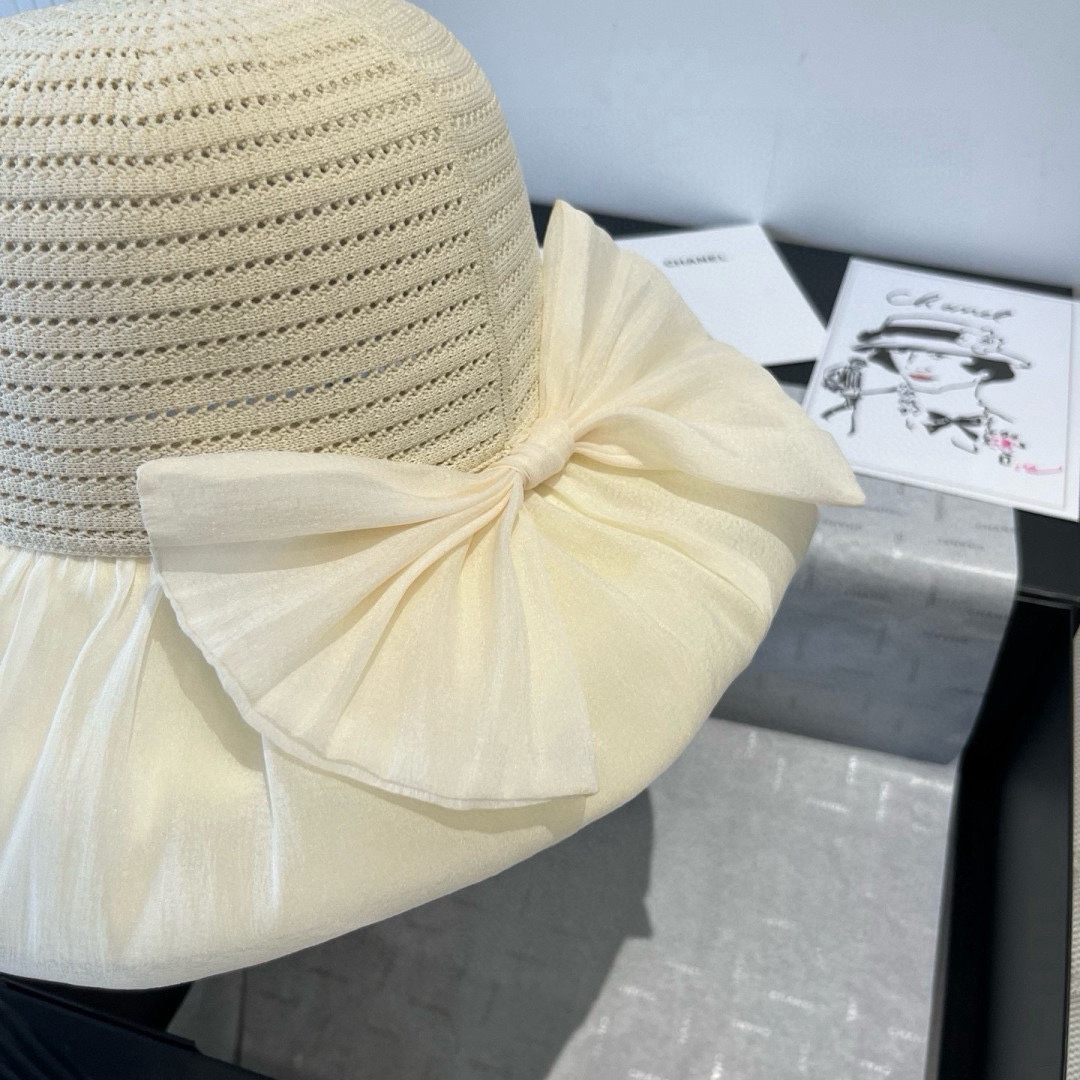 🆕

miumiu缪缪新款灯笼帽，遮阳草帽，防紫外线帽檐，头围57cm