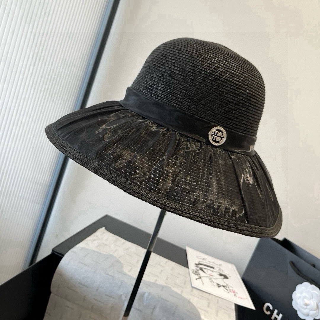 🆕

miumiu缪缪新款蝴蝶结盆帽，高端定制，头围57cm