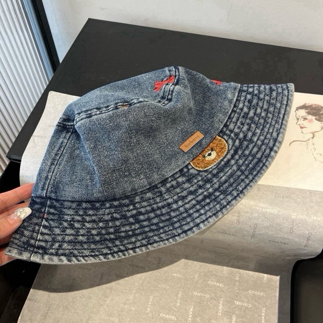 🆕

burberry巴宝莉新款牛仔渔夫帽，头围57cm