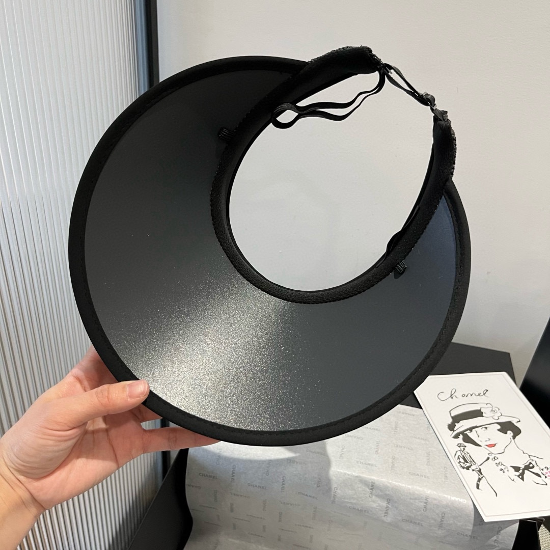 🆕

Prada普拉达新款空顶发箍遮阳帽，可调节，头围57cm