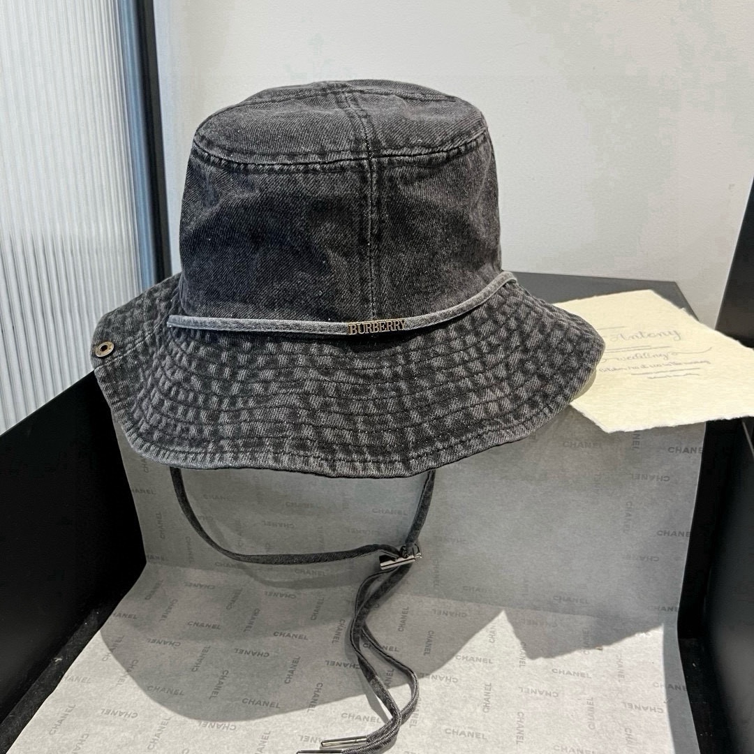 🆕

burberry巴宝莉新款牛仔渔夫帽，头围57cm