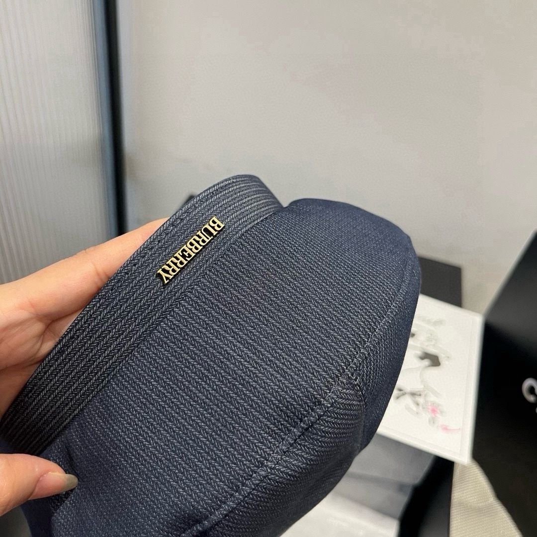 🆕

巴宝莉新款贝雷帽