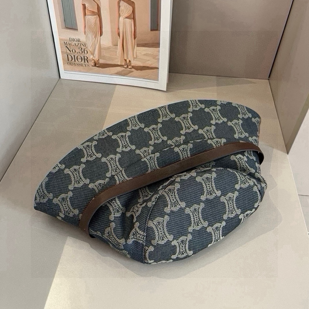 🆕
Celine赛琳，2024年秋冬新款渔夫帽，帆布帽，细节待上