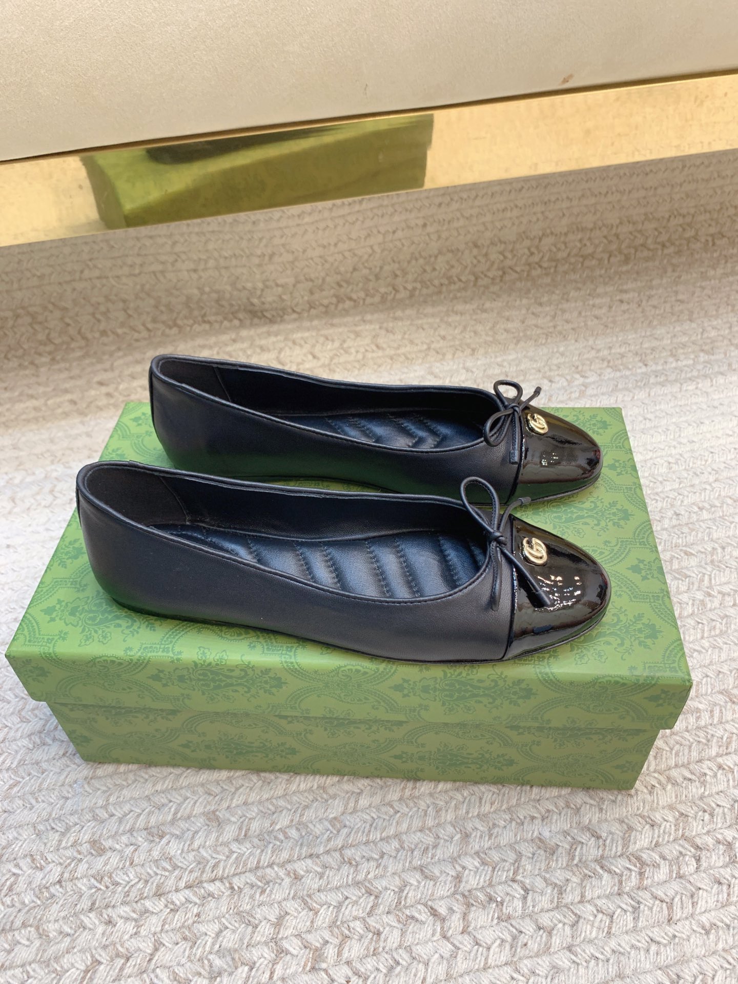 Title: High-Quality Gucci Flat-Ballet Shoes in Sheepskin and Leather, Sizes 35-39, Code Exclusions 34, 40, 41. - 图片 2
