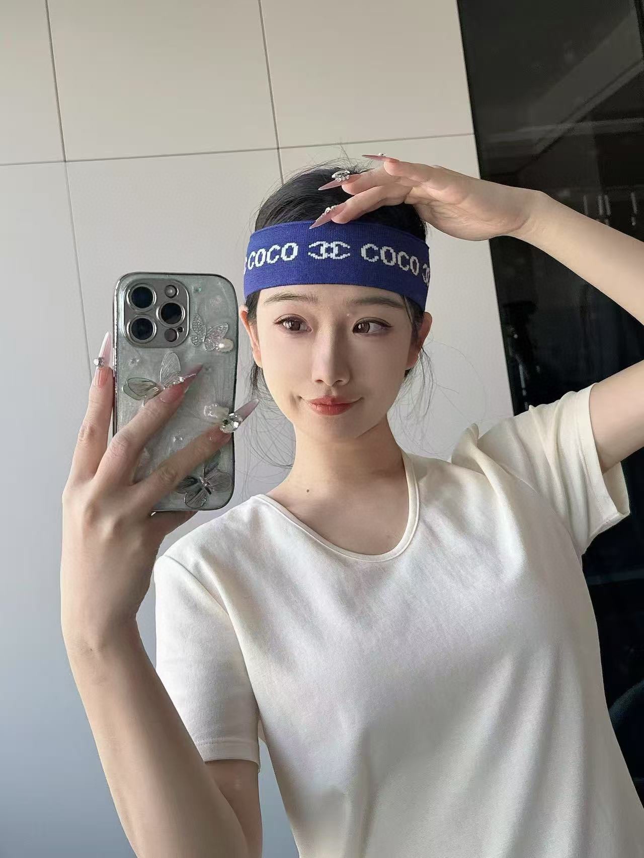 NO:362958,Chanel CHANEL official website headband, gentle and tough knitted hairband beauty, fitness hairband, styling hairband!  Whether it is exercise or fitness, traveling or styling, they are the only fashion combination that is indispensable!  Having it is equivalent to adding a lot of color to yourself and showing your youthful vitality and temperament!  Hat Straw Hat Fisherman Hat Baseball Hat Knitted Hats, Hats, Chanel, Chanel, espadrilles, hats香奈儿CHANEL官网发带,温柔而坚韧的针织发带之美 健身发带,造型发带！无论运动还是健身,出门旅游还是造型设计,都是唯一少不了的时尚搭配！拥有它,等于给自己增添许多色彩,更显青春活力与气质！帽子草帽渔夫帽棒球帽针织帽,帽子,chanel,chanel,espadrilles,hats,hat