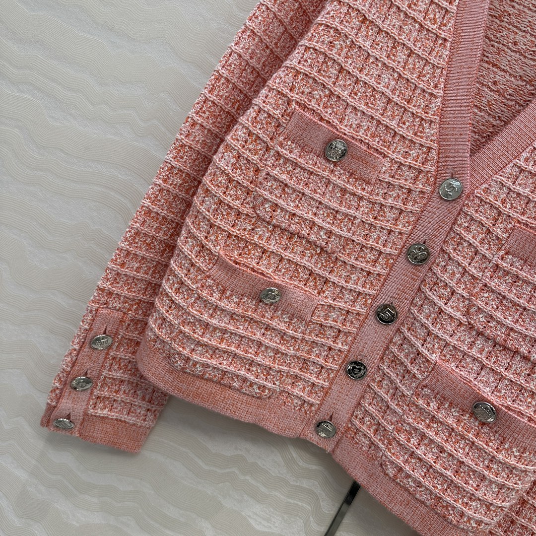 Women's V-Neck Knit Cardigan with Coin Metal Button and Four Pockets 6 i1755197173 202 4