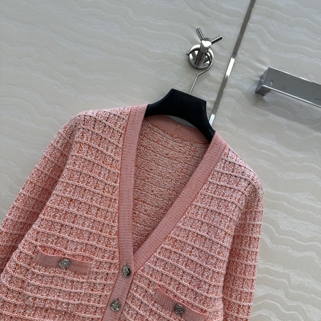 Women's V-Neck Knit Cardigan with Coin Metal Button and Four Pockets 3 i1755197173 2699 1