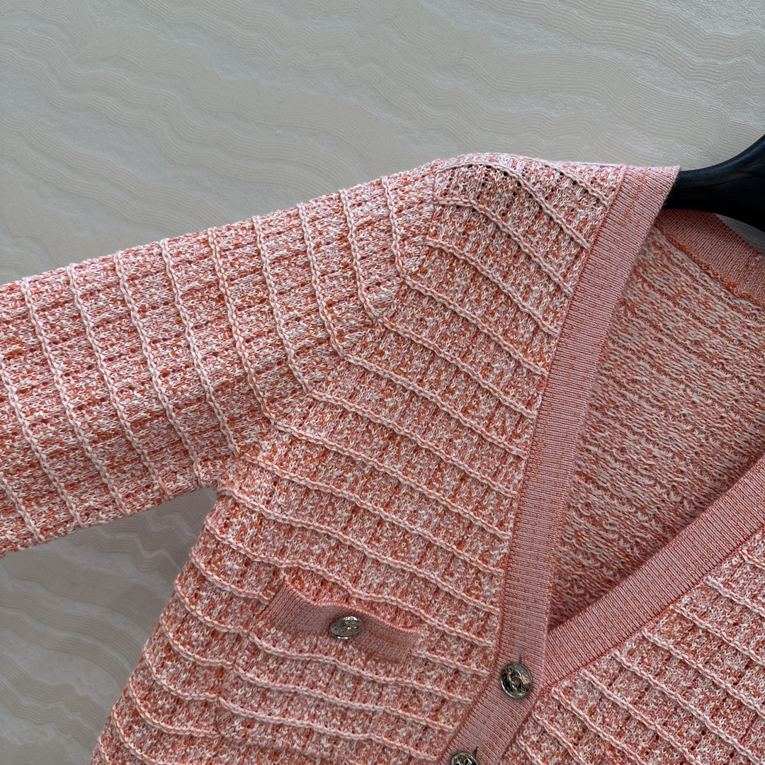 Women's V-Neck Knit Cardigan with Coin Metal Button and Four Pockets 5 i1755197173 3448 3