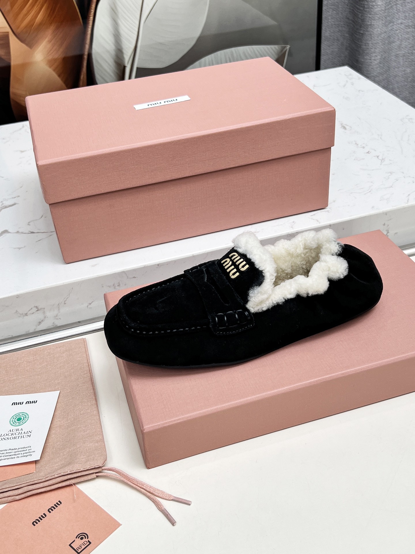 “Stylish P552 MiuMi/Mumu Autumn Winter Shoes with Australian Cowhide and Wool” - 图片 3