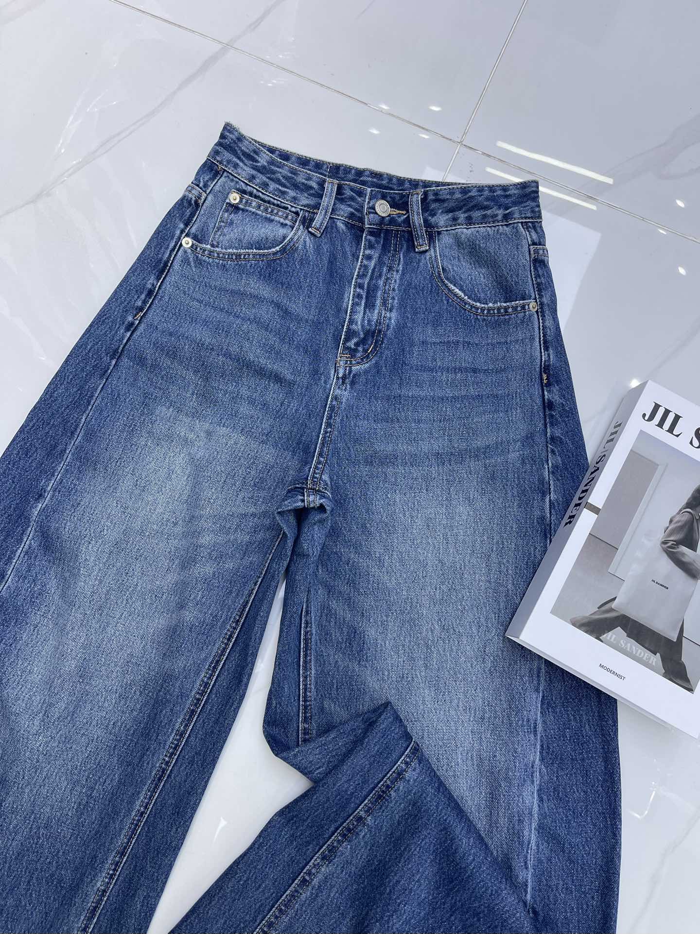 High-End Women’s Clothing with Detailed Packaging: Balenciaga Jeans Review - 图片 6