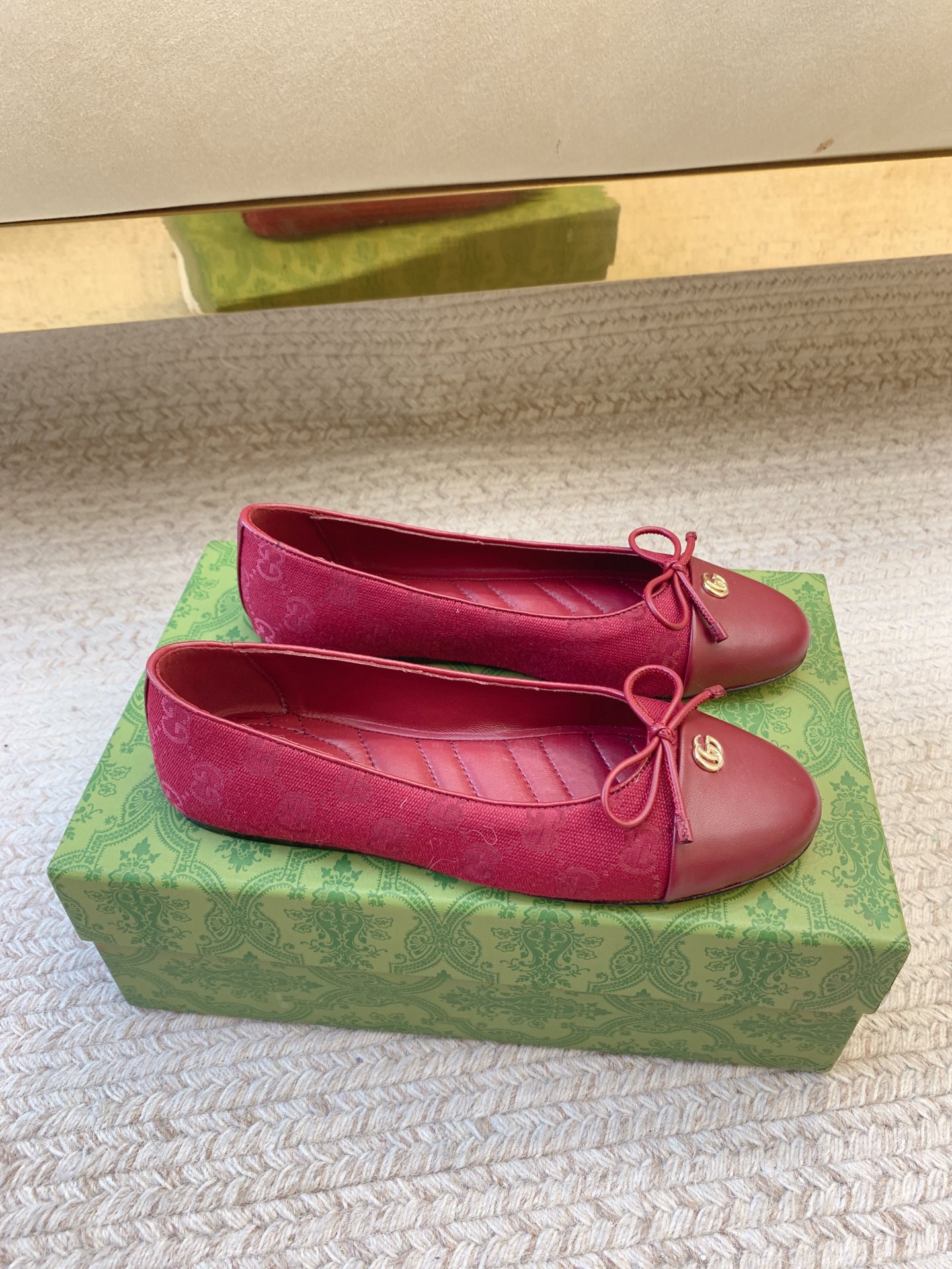 864GUCC*SS25 Flat-Buttoned Ballet Shoes: Sheep Skin, Top Quality, Size 35-39 - 图片 2