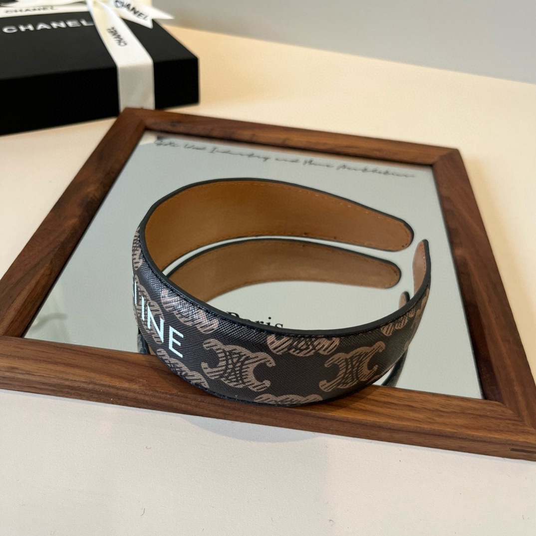 🆕

Celine赛琳新款发箍