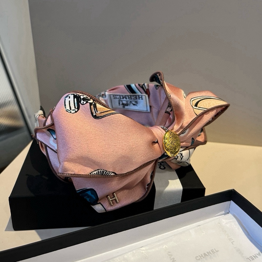 🆕

HERMES爱马仕新款蝴蝶结碎花发箍