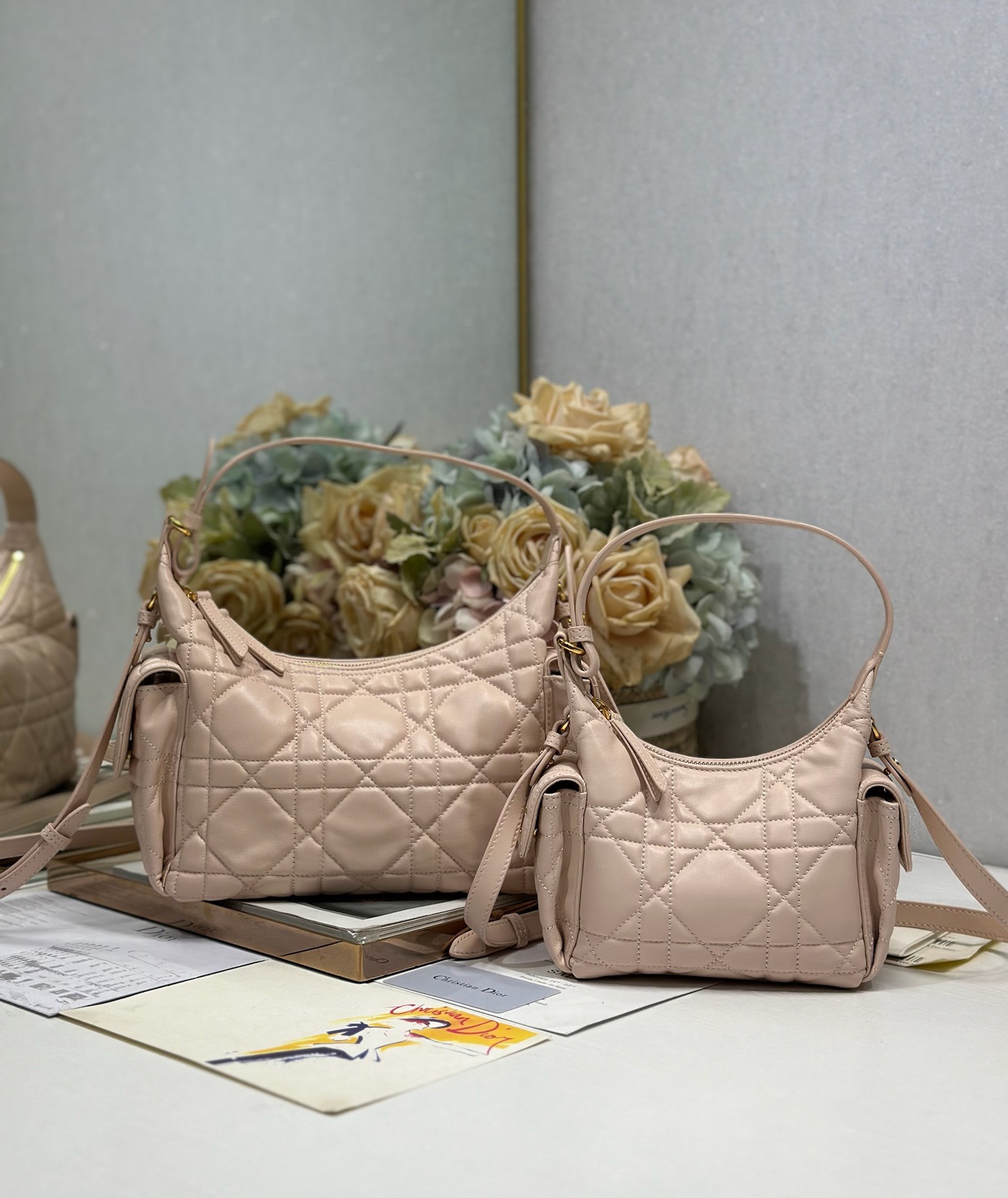 NO:394707,D-Dream handbag #pink sheepskin size comparison chart Model 4312/6323, Dior, dior, sheepskin19860909D-Dream 手袋#粉色羊皮 大小对比图 型号4312/6323,迪奥,dior,sheepskin,Bag