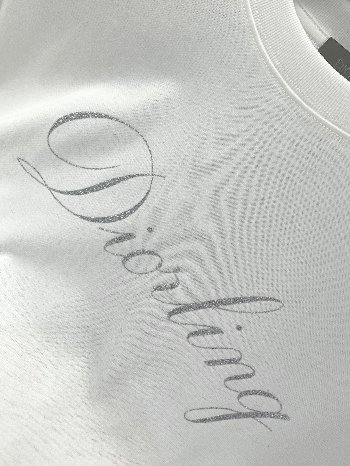 ，Dior 迪奥， 2025夏季新品，专柜同步有售，简约时尚休闲圆领短袖T恤，原版进口面料，舒适透气，顶