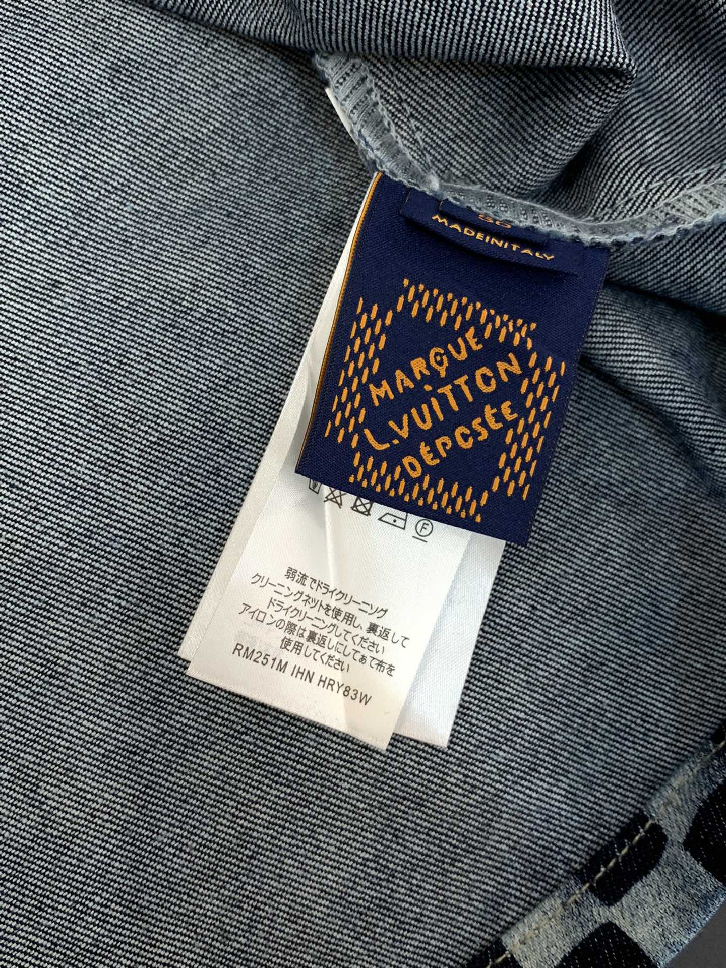，LouisVuitton 路易威登，2025夏秋最新款，专柜同步有售，原单狠货，时尚休闲牛仔短袖外套，