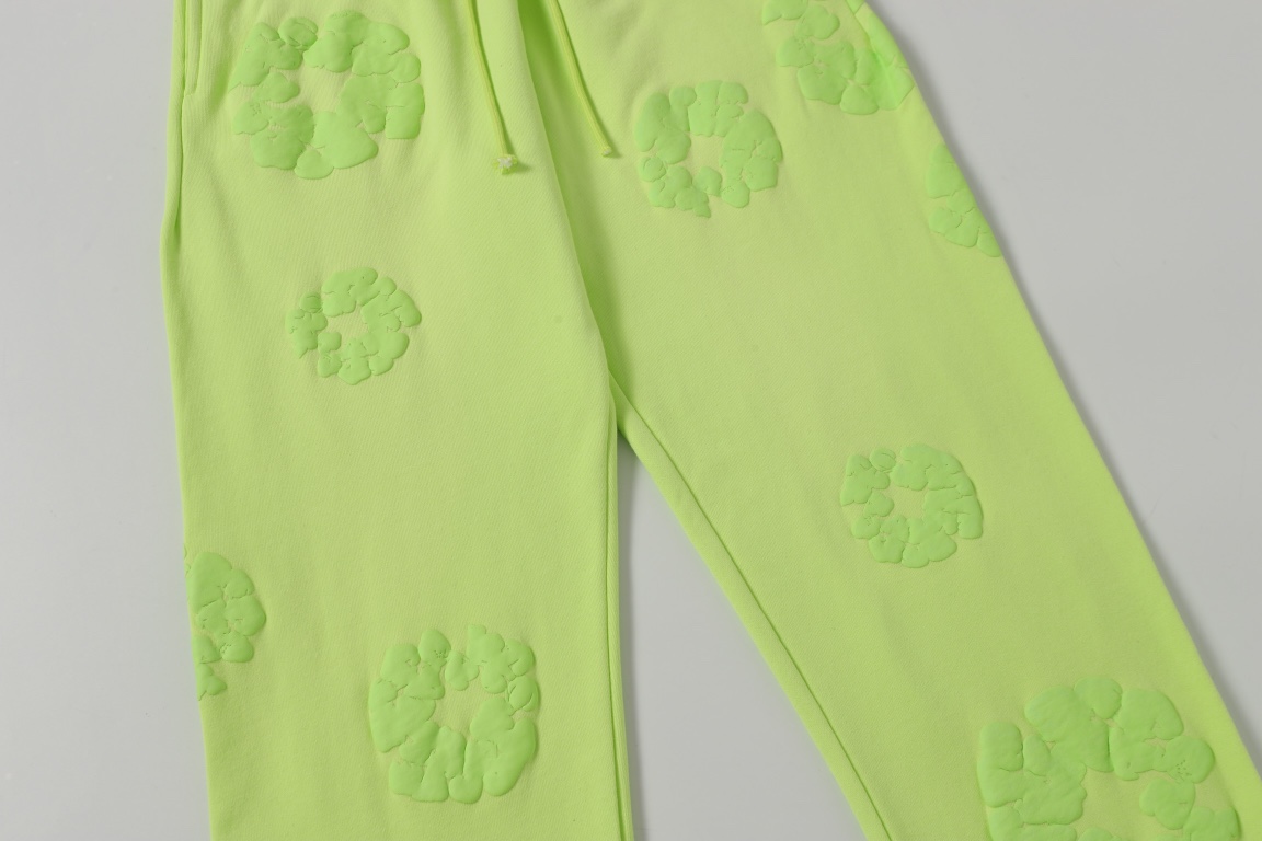 DENIMTEARS Cotton Fleece Sweatpants with Floral Appliqué - Casual Comfort 6 i1755248008 6298 3