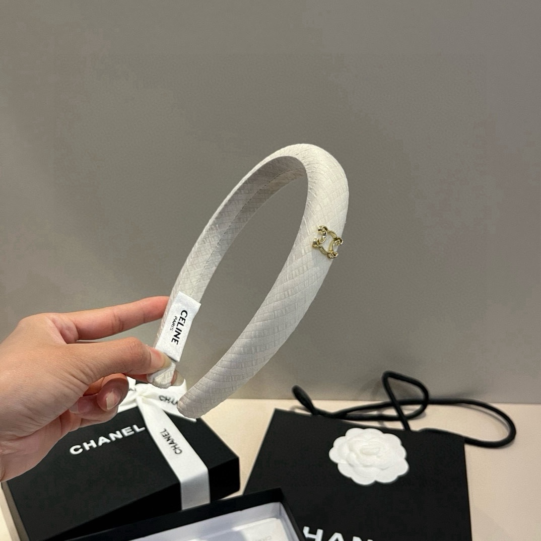 🆕

Celine赛琳新款发箍