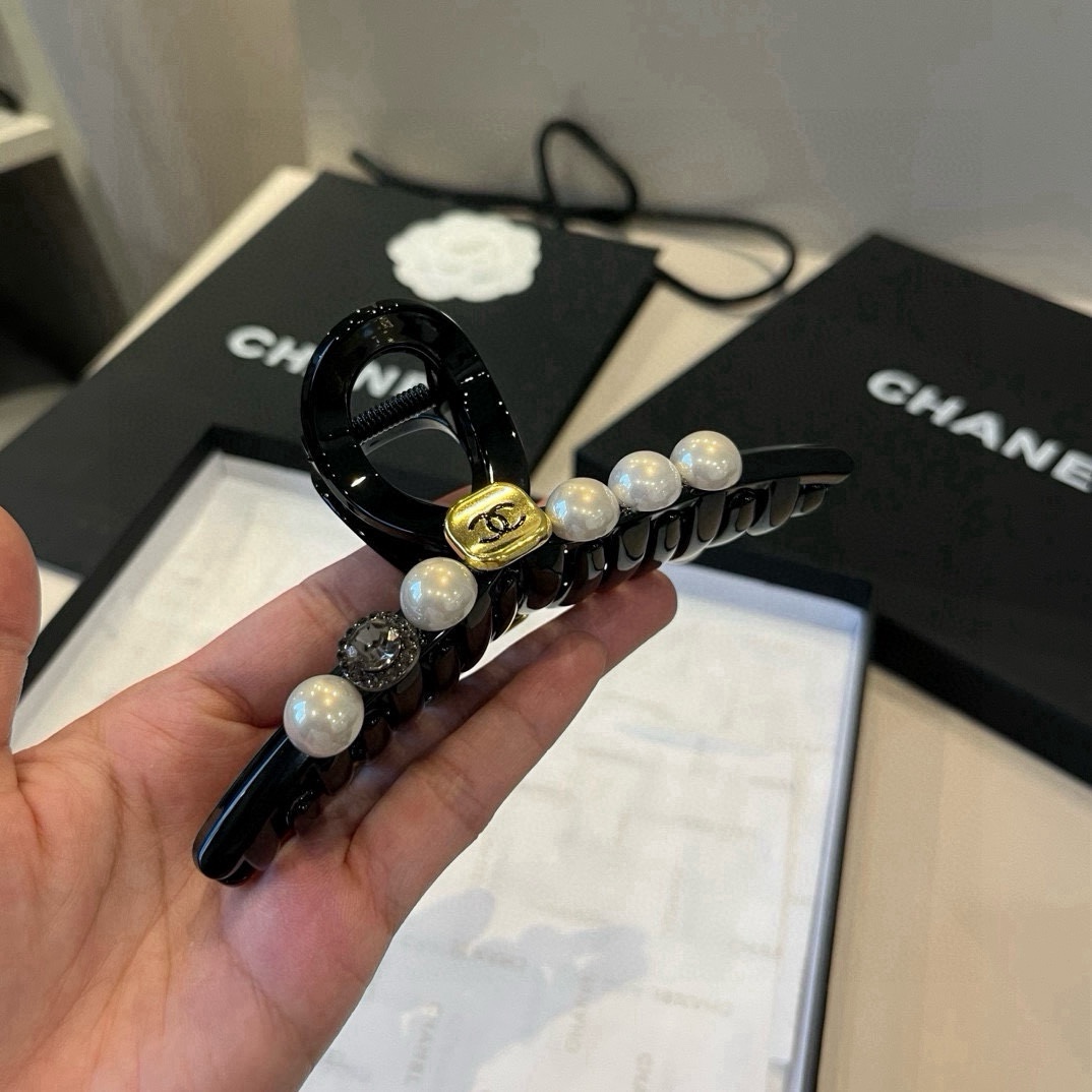🆕

Chanel香奈儿新款发夹