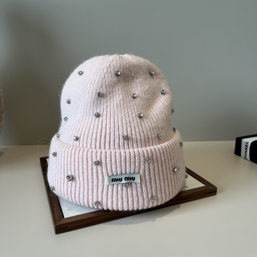 🆕

缪缪miumiu秋冬新款针织羊毛帽，糖果色针织帽