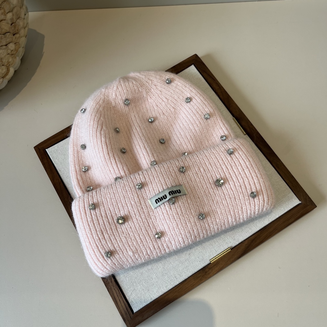 🆕

缪缪miumiu秋冬新款针织羊毛帽，糖果色针织帽