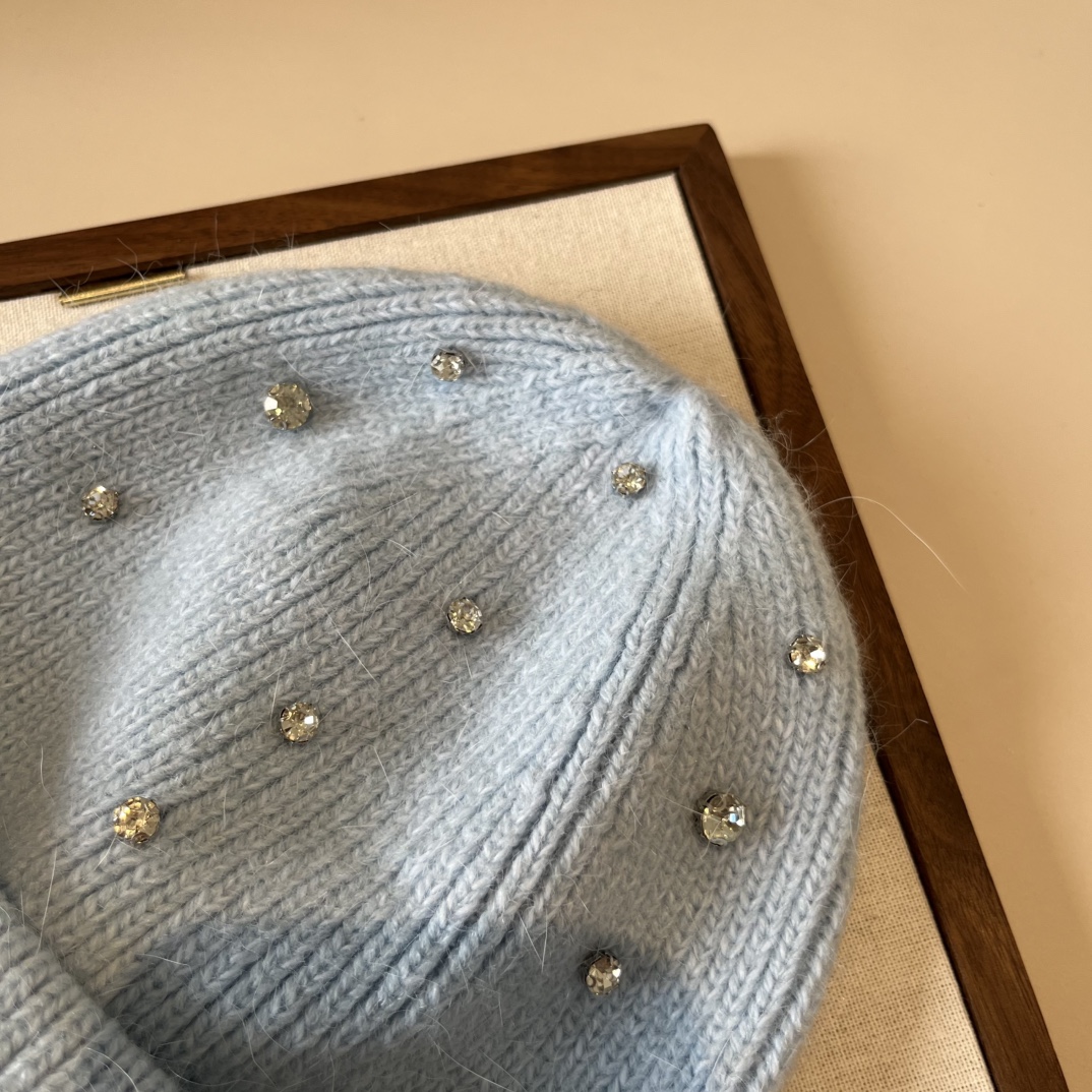 🆕

缪缪miumiu秋冬新款针织羊毛帽，糖果色针织帽