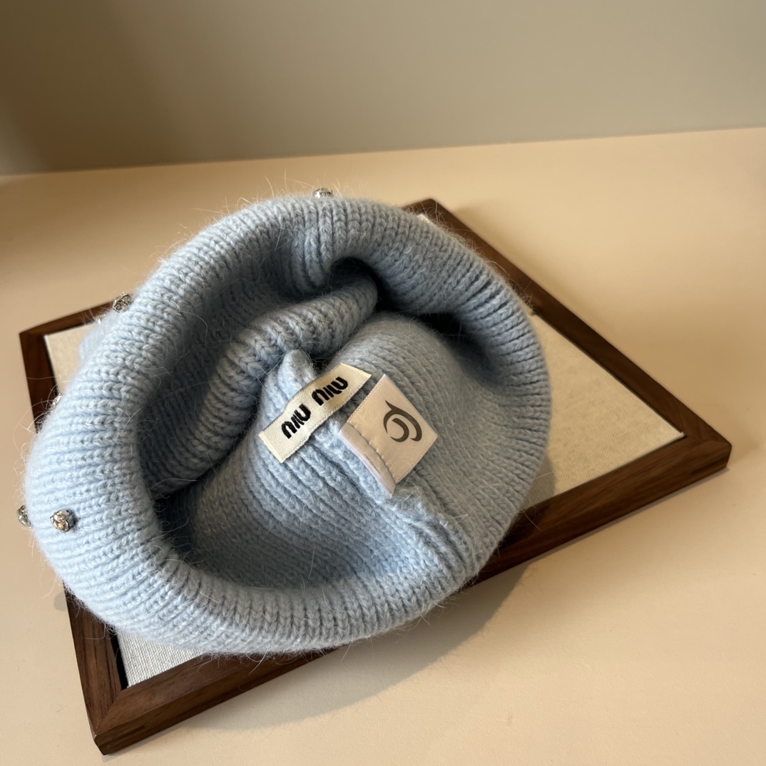 🆕

缪缪miumiu秋冬新款针织羊毛帽，糖果色针织帽